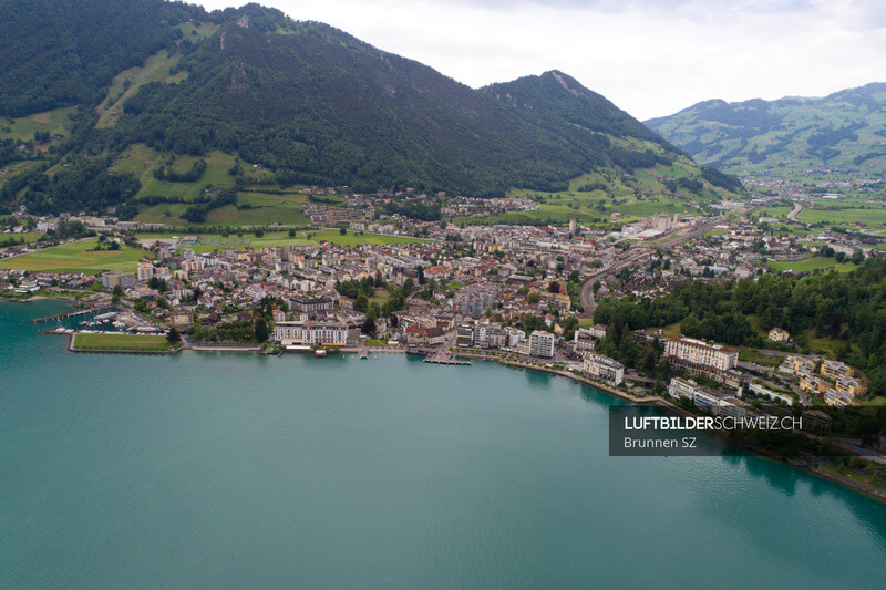 Luftaufnahme Brunnen SZ Panorama Luftbild