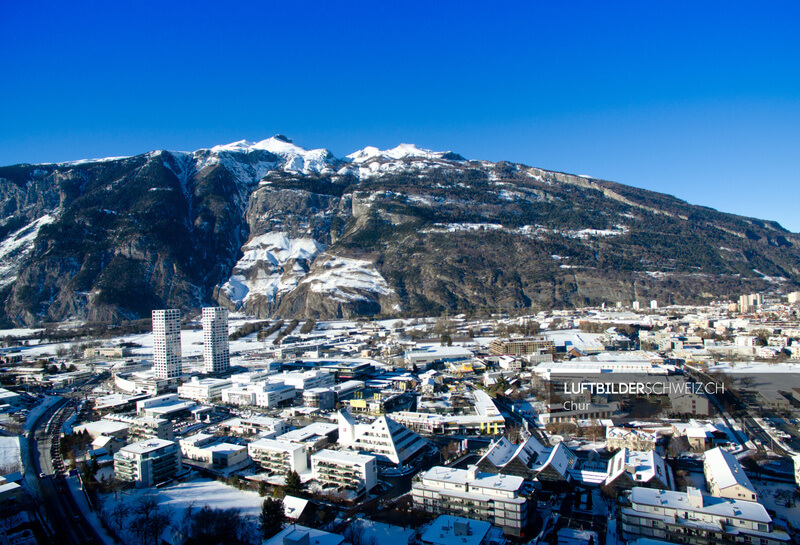 Luftaufnahme Chur Stadt im Winter Luftbild