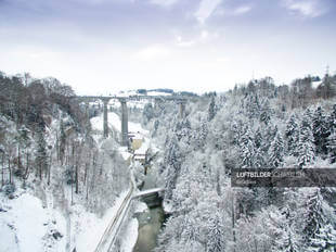 Luftaufnahme Brücke im Winter Luftbild