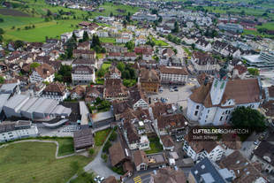 Luftaufnahme Schwyz Rathaus Luftbild