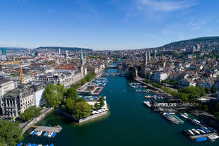 Luftaufnahme Zürich Stadt mit Limmat Luftbild