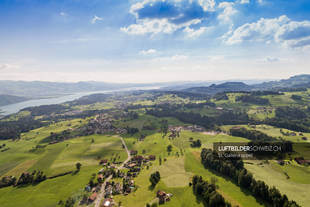 Luftbild St. Gallenkappel mit Zürichsee