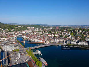 Luftaufnahme Luzern Stadt mit Wasserturm Luftbild