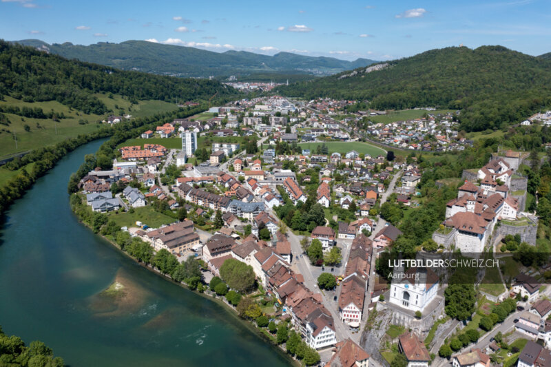 Aarburg mit Festung Luftbild