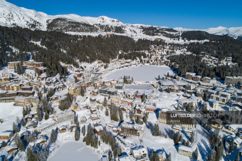 Arosa Luftbild im Winter mit Schnee