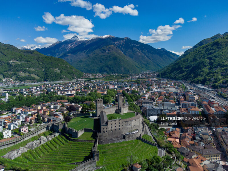 Bellinzona Burg Luftbild