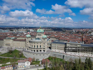 Bern Bundeshaus Luftbild