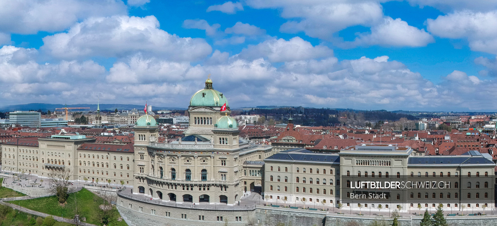 Bern Bundeshaus Panorama Luftbild