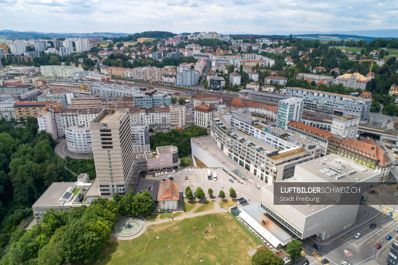 Fribourg Centre & Théâtre Equilibre Luftbild