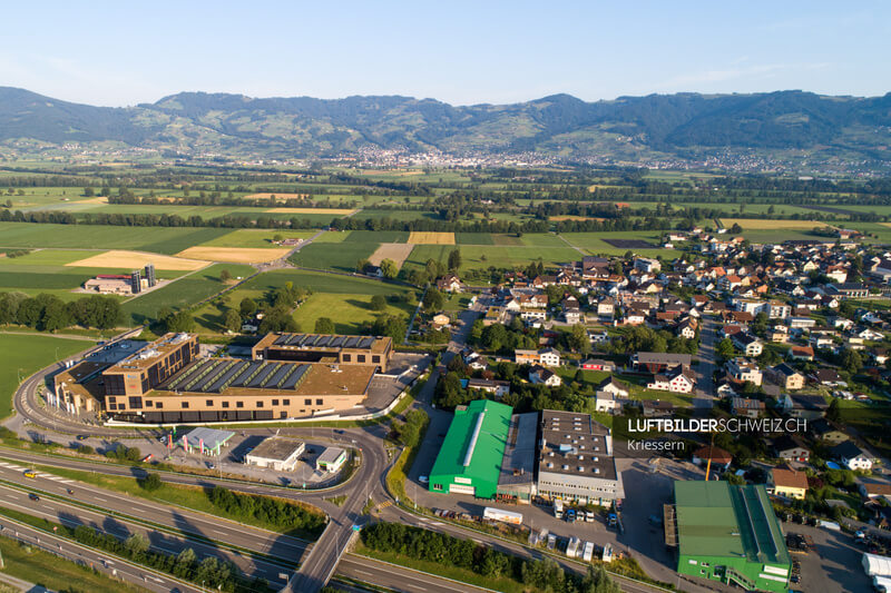 Kriessern mit Schützenwiese Luftbild