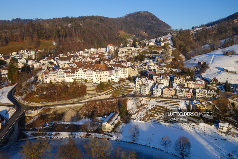 Luftaufnahme Lichtensteig im Winter Luftbild