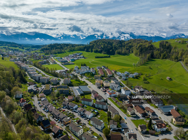 Luftaufnahme Wald Laupenstrasse Luftbild