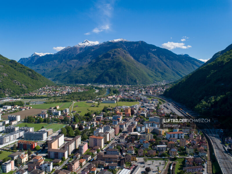 Bellinzona Drohnenfoto Luftbild