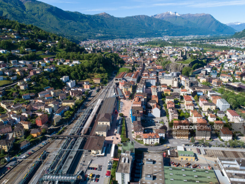 Bellinzona Luftaufnahme Luftbild