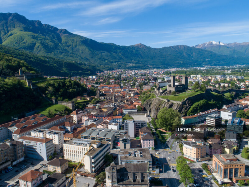 Bellinzona Luftaufnahme Zentrum Luftbild