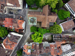 Luftbild Dach der Kirche St. Mangen