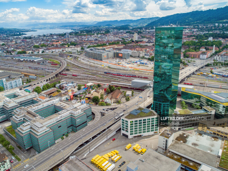 Drohnenaufnahme Prime Tower Luftbild