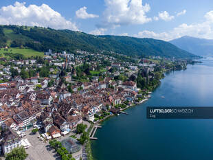 Drohnenfoto Zug mit Zugersee Luftbild