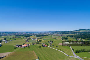 Luftbild Hinwil Richtung Wetzikon