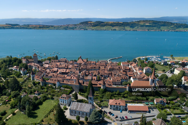 Luftaufnahme Murten Altstadt Luftbild