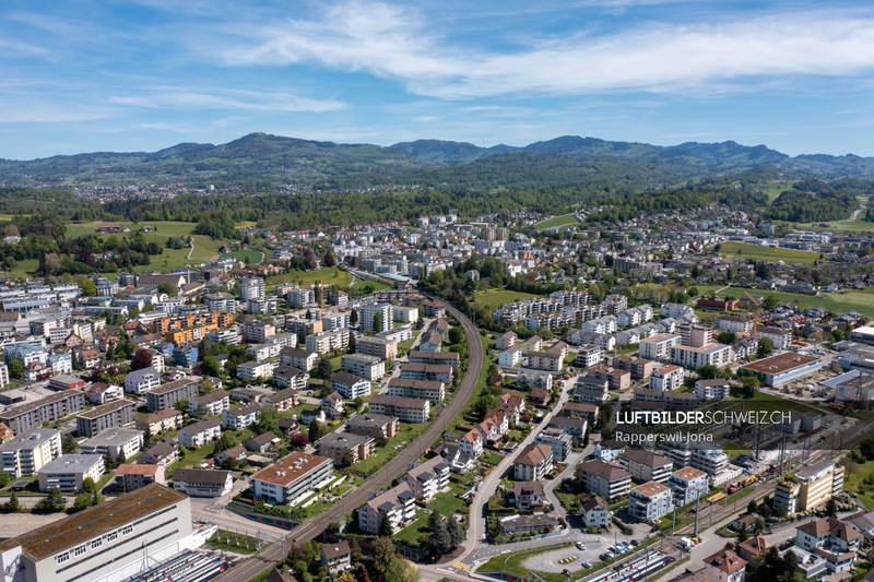 Luftaufnahme Rapperswil-Jona Luftbild