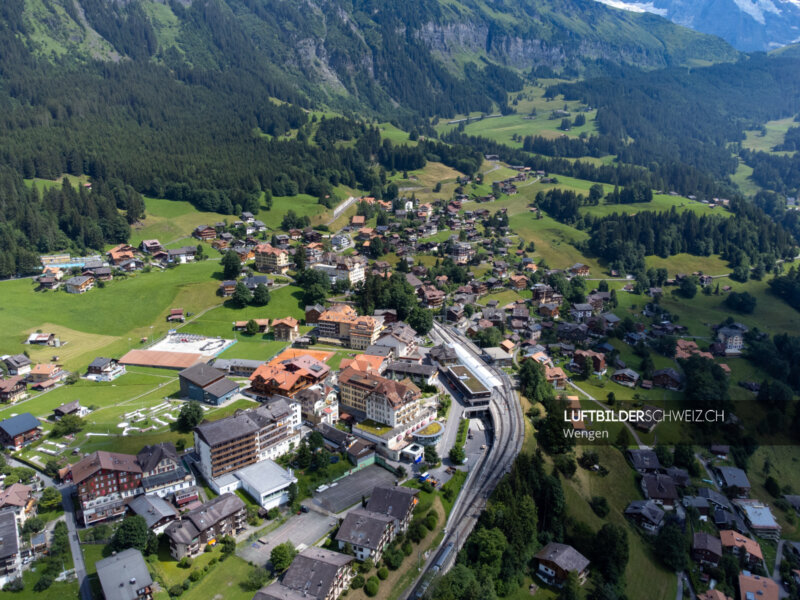 Luftaufnahme Wengen Luftbild