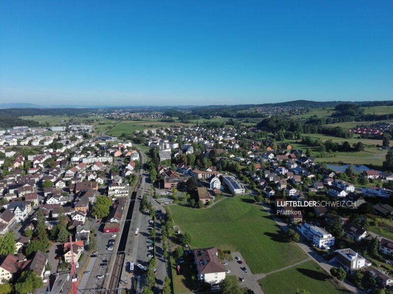 Luftbild Pfäffikon Bahnhof