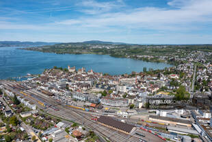 Rapperswil Bahnhof & Innenstadt Luftaufnahme Luftbild