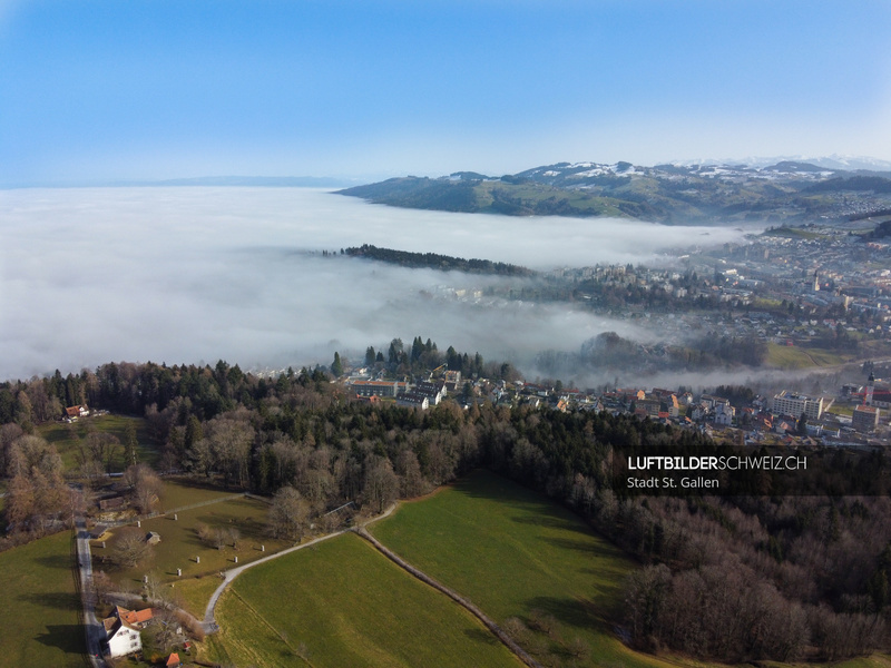 St. Gallen Rotmonten mit Nebel Luftbild