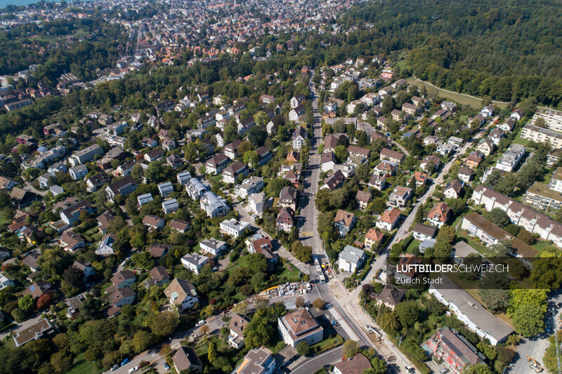 Luftbild Zürich Witikon Zentrum