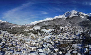 Vaz/Obervaz Panorama Luftaufnahme Luftbild