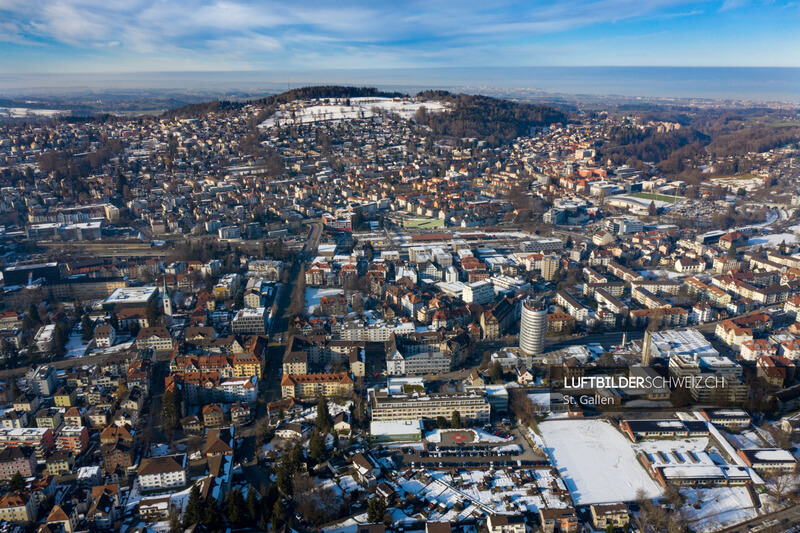 Sankt Gallen – Silberturm im Winter Luftbild