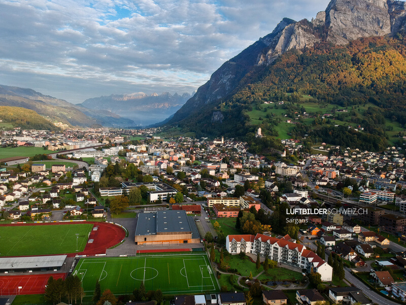 Luftbild Sargans Altersheim & Sportanlage