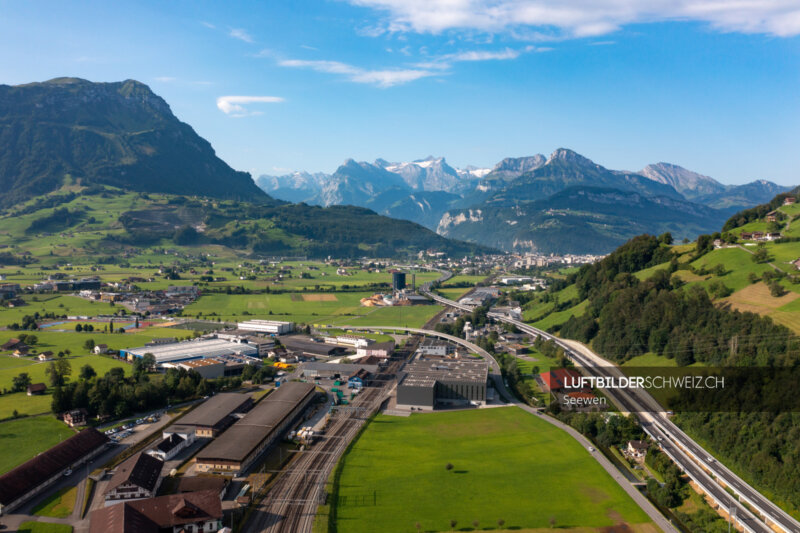 Seewen Luftaufnahme Schweiz Luftbild