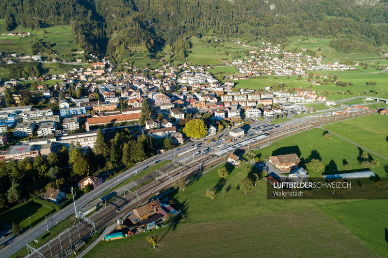 Walenstadt Luftbild Bahnhof & Sarganserstr.