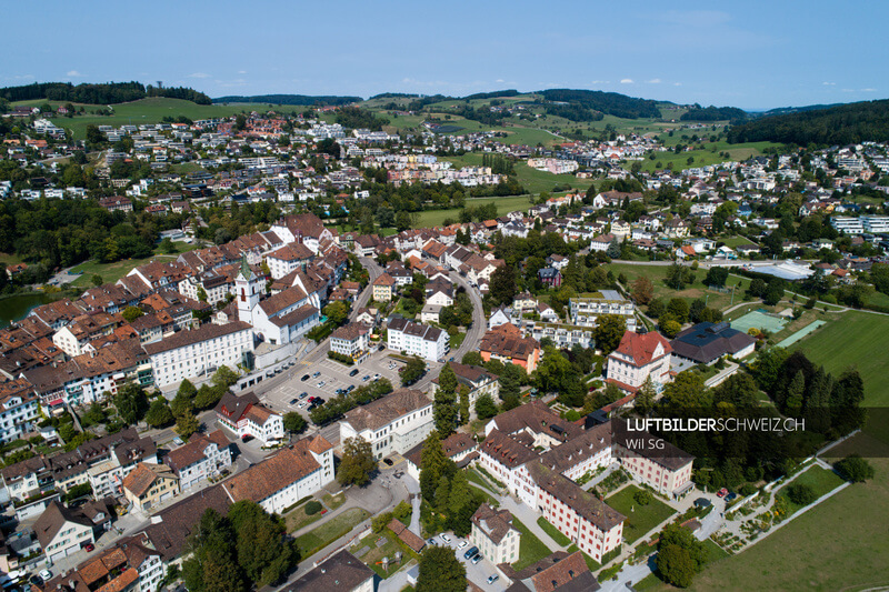 Wil SG Kloster & Altstadt Luftbild